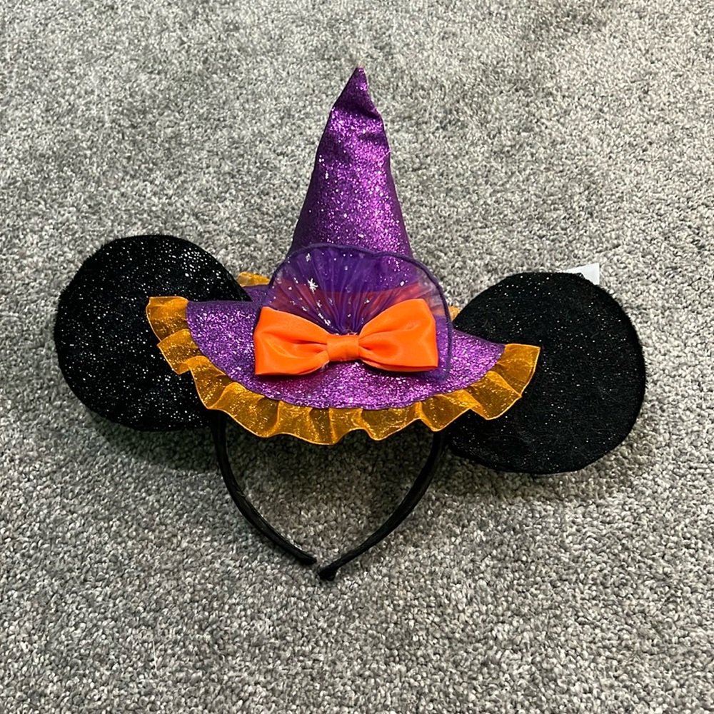 Minnie mouse, witch Halloween theme ears